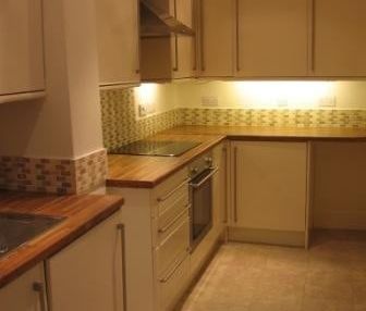 1 Bed Flat, Brunswick Terrace, BN3 - Photo 1