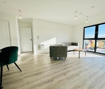 2 bedroom flat to rent - Photo 1