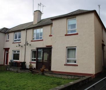 2 bed flat for rent in Priestfield - Photo 3