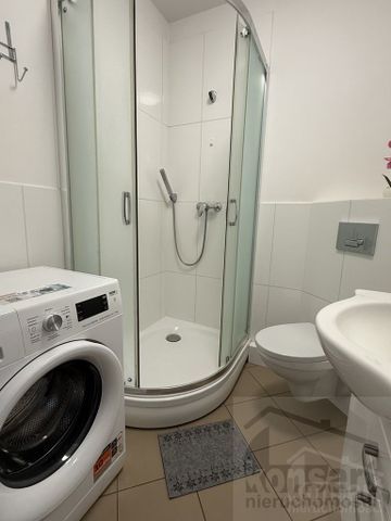 Kawalerka z balkonem w bloku z windą - Zdjęcie 2