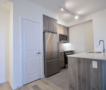 For Lease - 15 Watergarden Drive Unit# 1105, Mississauga, Ontario - Photo 2