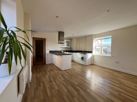 2 bed apartment to rent in Commercial Road, Bournemouth, BH2 - Photo 4