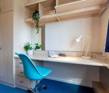 Single Ensuite Room - Photo 3