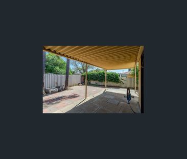 28 Windarra Way, Armadale, WA 6112 - Photo 3