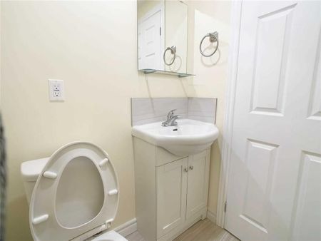 For Lease - 721 Danforth Avenue Unit# 2A, Toronto, Ontario - Photo 5