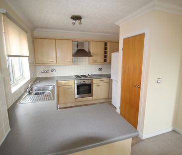 Apartment in Pennine View Close, Carleton Grange, Carlisle - Photo 2