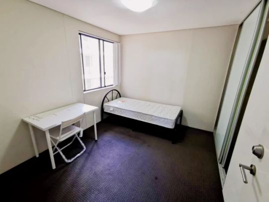 458 Anzac Parade, Sydney - Photo 1