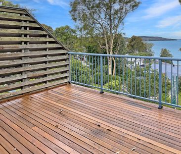 Beautifully Renovated 3-Bedroom Home - Photo 5