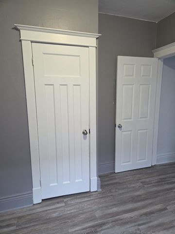 For Lease - 991 Main Street Unit# 5, Hamilton, Ontario - Photo 3