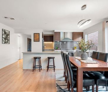 Central, Sleek & Designed for Modern Family Living - Photo 3