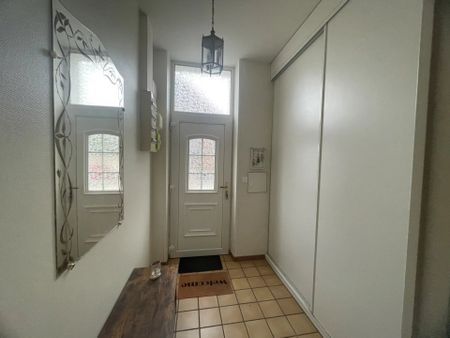 Location Maison 5 pièces 136 m2 à Essigny-le-Petit - Photo 2