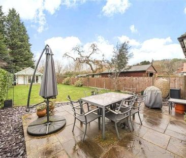 Horsell, Surrey, GU21 - Photo 6