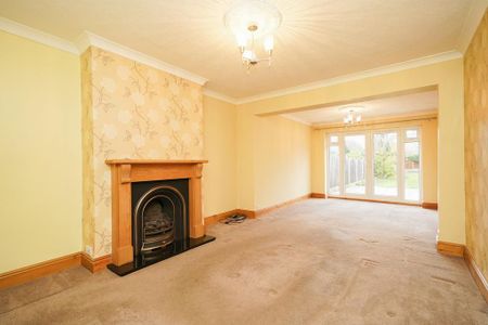 3 bedroom semi-detached house to rent - Photo 3