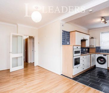 1 bedroom flat to rent - Photo 6