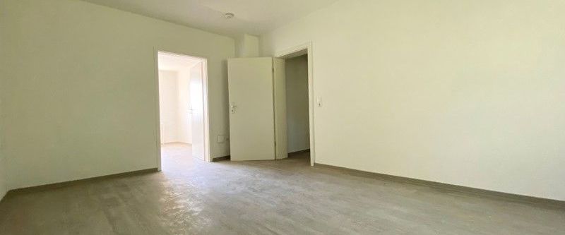 Frisch renovierte 2-Zimmer Wohnung mit großem Balkon - Foto 1