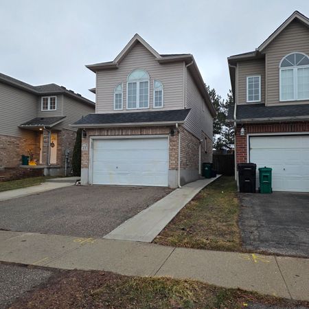 For Lease - 23 Schueller Street, Kitchener, Ontario - Photo 5