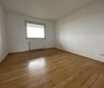 Helle 3 Zimmer Wohnung such neue Mieter! - Photo 2