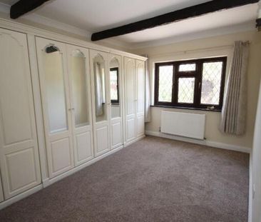 3 bedroom detached bungalow to rent - Photo 6