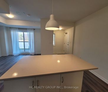 Condo Townhouse For Lease | E8121408 - Photo 6