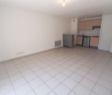 location Appartement T2 DE 47.22m² À MANTES LA VILLE - Photo 2