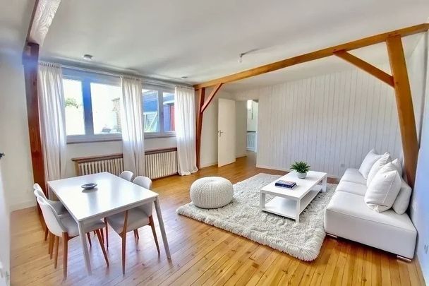 A LOUER - T2 LUMINEUX ET CALME AU PIED DE LA CATHEDRALE - Photo 1