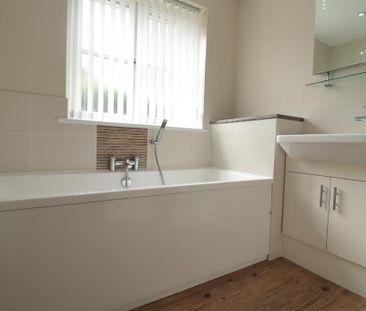 3 bedroom terraced house to rent - Photo 6