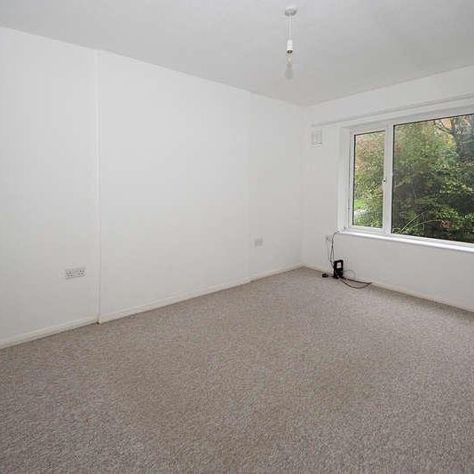 Farm Lane, London, N14 - Photo 1