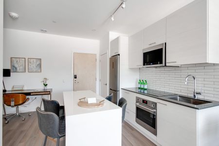 For Lease - 120 Carrick Trail Unit# 404, Gravenhurst, Ontario - Photo 2