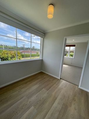 Renovated Family Home in Prime Meadowbank Location - Photo 1