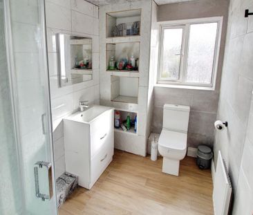 2 bedroom terraced house to rent - Photo 4