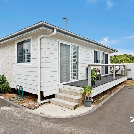 Effortless Living&comma; Opposite Kurnell Beach - Photo 4