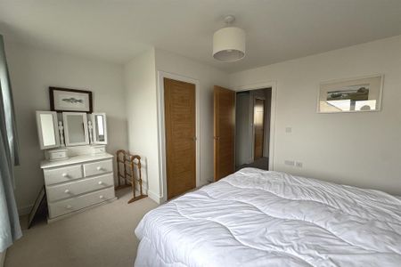2 bedroom terraced house to rent - Photo 5