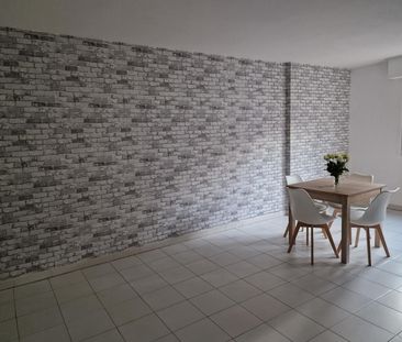 Location Appartement 3 pièces 68m² DRAGUIGNAN 83300 - Photo 2