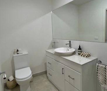 STYLISH TOWNHOUSE WITH INDOOR & OUTDOOR FLAIR! - Photo 5