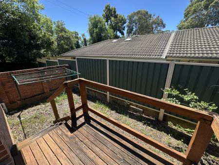 Two bedroom property - Photo 3