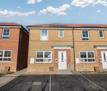 3 bedroom semi-detached house to rent - Photo 3