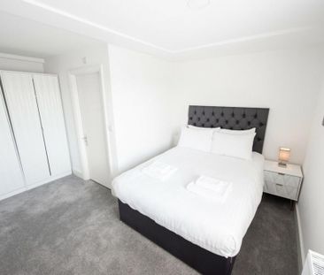 3 bedroom apartment to rent - Photo 3