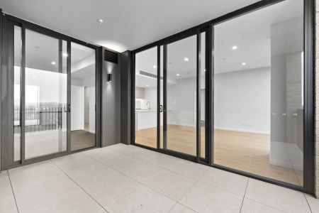 Contemporary Two-Bedroom Apartment – Steps to Metro - Photo 3
