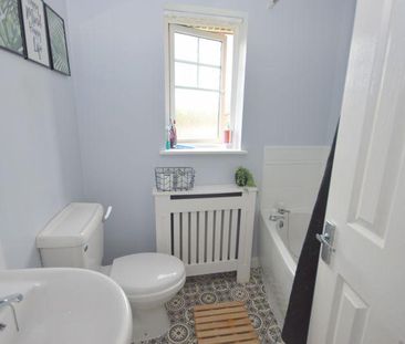 2 bedroom terraced house to rent - Photo 3
