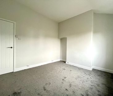 Refurbished 2-Bed - Photo 5