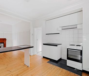 1 Cardigan Street, Lake Wendouree, Melbourne - Photo 6