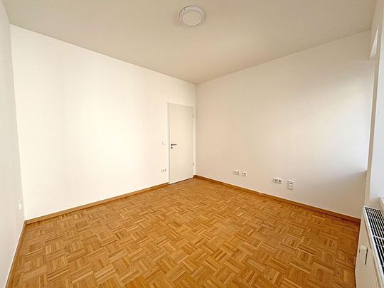 3-Zimmer-Wohnung mit Balkon und Blick auf den Marktplatz - Foto 1