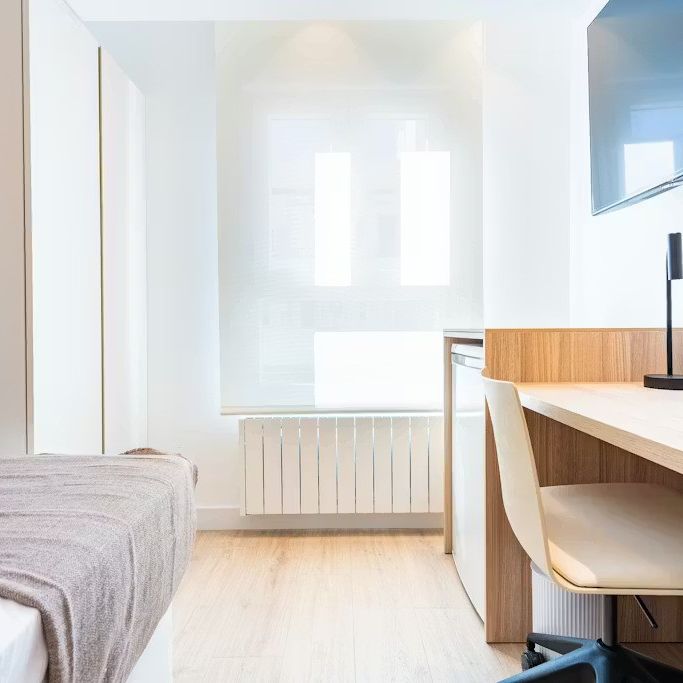 Carrer dels Sants Just i Pastor, Valencia, Valencian Community 46021 - Photo 1