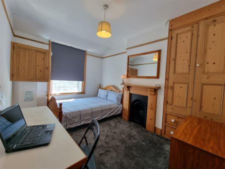 5 bedroom terraced house to rent - Photo 5