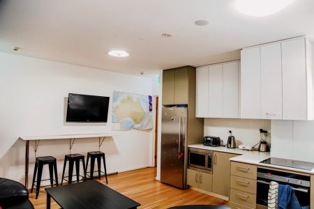 Link2 Uni, Sydney - Photo 2