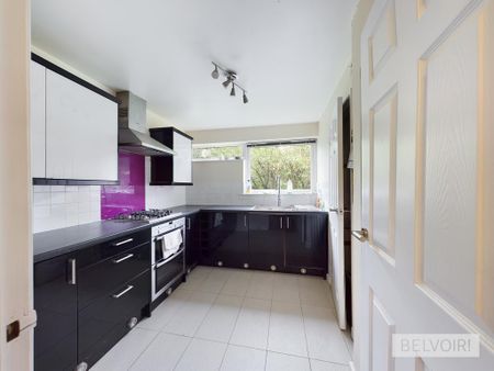 2 bedroom flat to rent - Photo 4