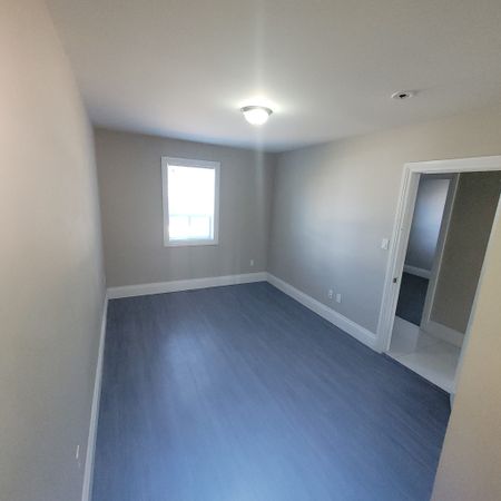 For Lease - 181 Flora Drive, Toronto, Ontario - Photo 3