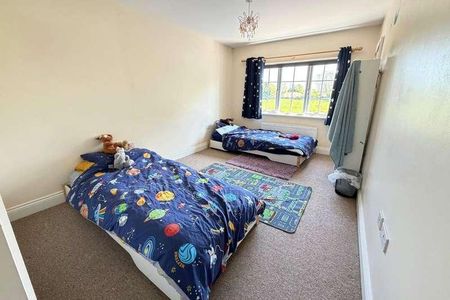 Anvil Close, East Meon, Petersfield, Hampshire, GU32 - Photo 2