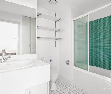 Central and Spacious 1 bedroom loft apartment in Fortitude Valley - Photo 5