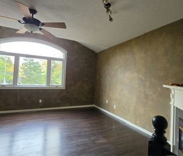 For Lease - 71 Stone Church Road, Hamilton, Ontario - Photo 3